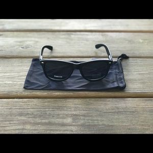 Classic Blk Matter Rubber 400UV Unisex Sunglasses